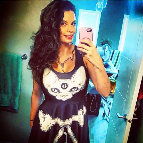 Meet your Posher, Lee - Picture 1 of 1